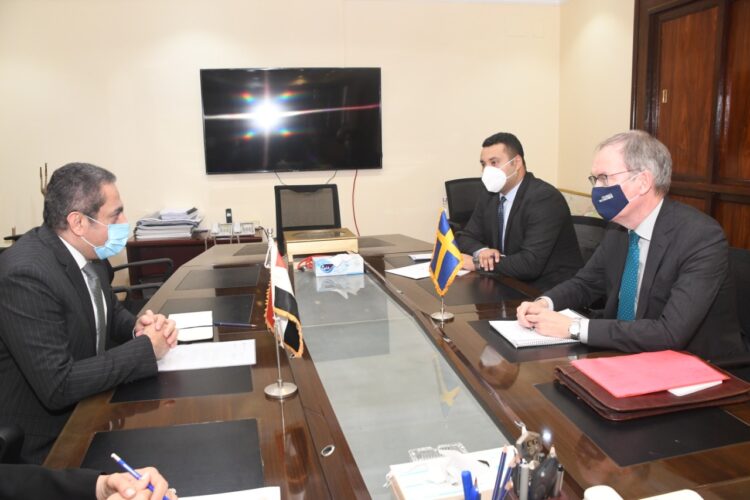  نائب وزير الإسكان يلتقي السفير السويدي بالقاهرة لبحث التعاون المشترك فى مجالات إنشاء المدن الذكية والنقل الذكى المستدام وتحلية مياه البحر 1  نائب وزير الإسكان يلتقي السفير السويدي بالقاهرة لبحث التعاون المشترك فى مجالات إنشاء المدن الذكية والنقل الذكى المستدام وتحلية مياه البحر