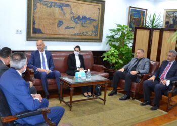 رئيس جامعة الإسكندرية يستقبل قنصل فرنسا عام بالإسكندرية