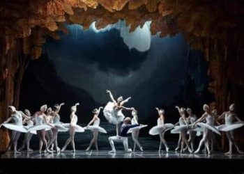 الأوبرا تستضيف بجعات سان بطرسبرج أربعة ليال بالقاهرة والإسكندرية