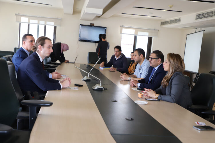 "غرفة الإسكندرية" تعقد لقاءً مع أعضاء المكتب التجاري بسفارة بولندا 1 “غرفة الإسكندرية” تعقد لقاءً مع أعضاء المكتب التجاري بسفارة بولندا