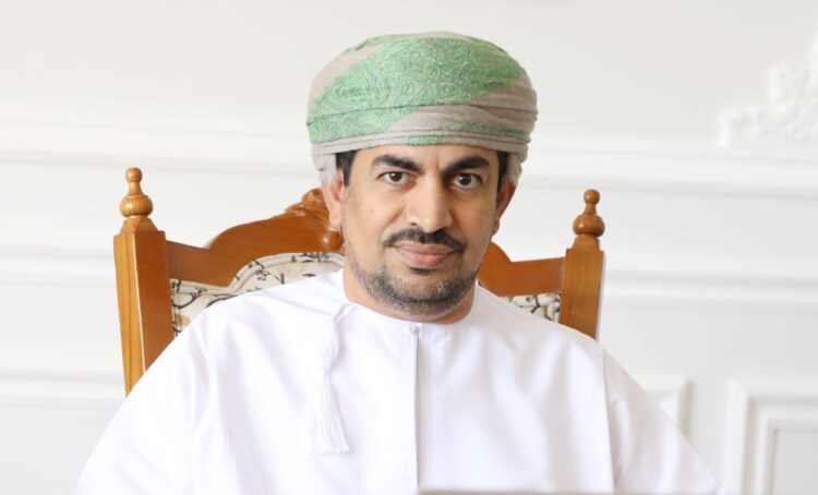 وزير الإعلام العُماني: نتبع نهجاً جديداً في التعامل مع الملف الإقتصادي والإستثماري وهدف السلطنة رفاهية الإنسان العُماني والتصنيفات العالمية حول الإقتصاد "مُبشرة" 1 وزير الإعلام العُماني: نتبع نهجاً جديداً في التعامل مع الملف الإقتصادي والإستثماري وهدف السلطنة رفاهية الإنسان العُماني والتصنيفات العالمية حول الإقتصاد “مُبشرة”