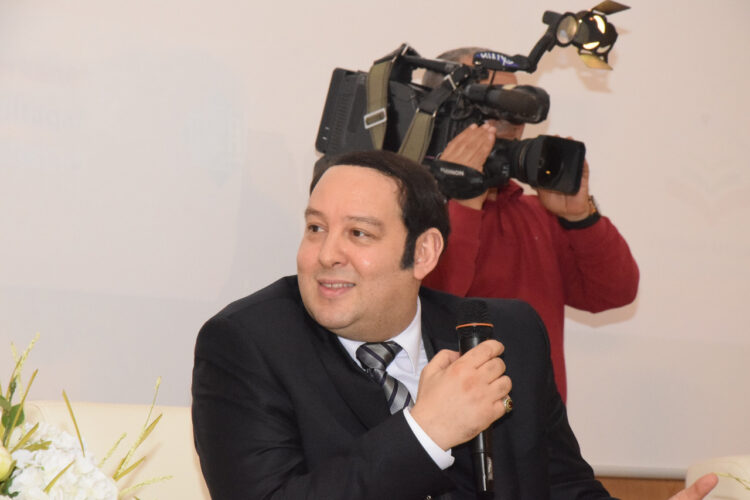 الدكتور منير القادري يبرز دور الخطاب الصوفي في نشر قيم التسامح وارساء دعائم الأمن الفكري والإجتماعي 1 الدكتور منير القادري يبرز دور الخطاب الصوفي في نشر قيم التسامح وارساء دعائم الأمن الفكري والإجتماعي