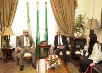 رئيس الأكاديمية العربية يستقبل القنصل الفخرى الإيطالى بالأسكندرية