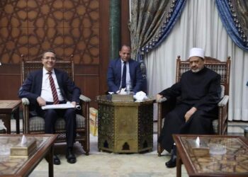 شيخ الأزهر ينتقد الدعوات الغربية لتقنين الشذوذ والتحول الجنسي في المجتمعات الشرقية ويصفها بالغيوم السوداء الداكنة بدعاوى الحقوق والحريات