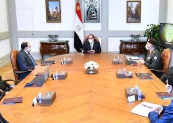 الرئيس السيسي يتابع موقف ترميم وتجديد مقامات وأضرحة آل البيت خاصةً سيدنا الحسين والسيدة نفيسة والسيدة زينب
