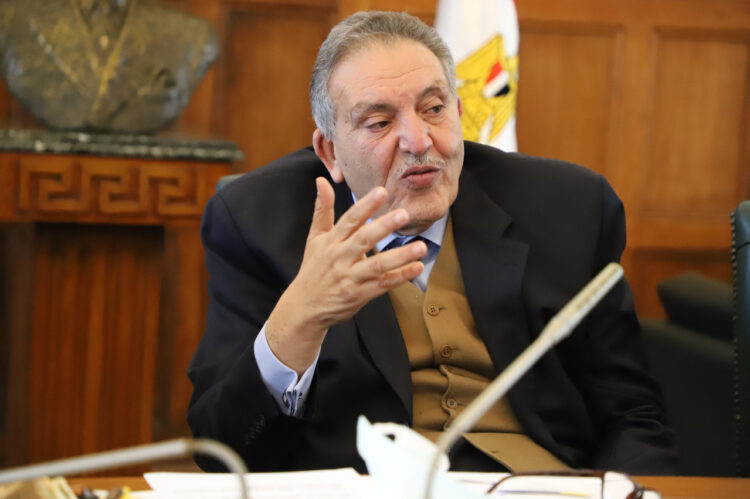 غرفة الإسكندرية تستقبل سفير إيطاليا لبحث سبل التعاون بين الجانبين