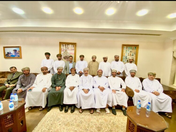 سفير السلطنة لدى القاهرة يستقبل وفد غرفة تجارة وصناعة عمان فرع ظفار اثناء زيارته لمصر 1 سفير السلطنة لدى القاهرة يستقبل وفد غرفة تجارة وصناعة عمان فرع ظفار اثناء زيارته لمصر