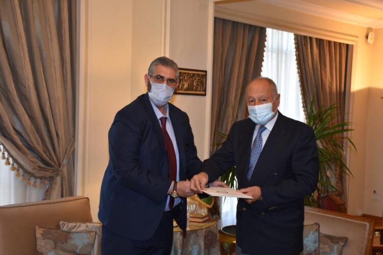 الأمين العام لجامعة الدول العربية يستقبل مندوب ليبيا الدائم عبد المطلب ثابت 1 الأمين العام لجامعة الدول العربية يستقبل مندوب ليبيا الدائم عبد المطلب ثابت