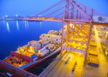 فرص إستثمارية واعدة في صناعة الهيدروجين الأخضر بسلطنة عُمان