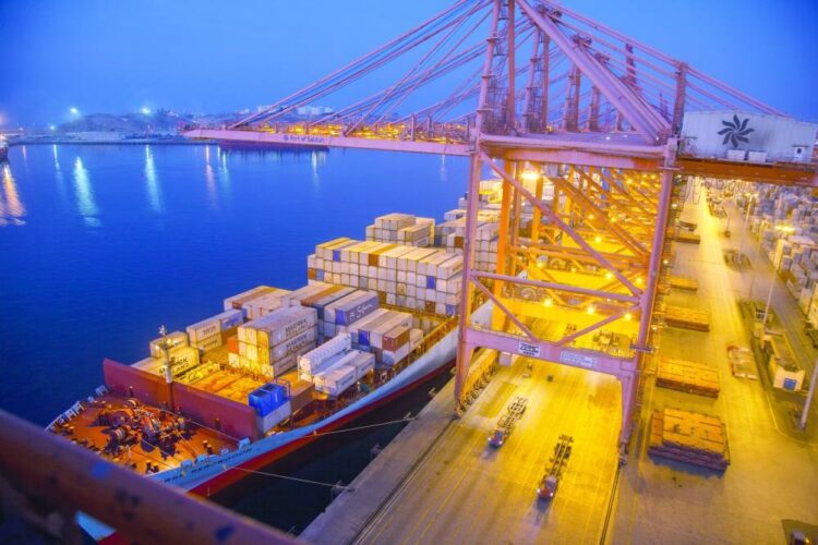 فرص إستثمارية واعدة في صناعة الهيدروجين الأخضر بسلطنة عُمان