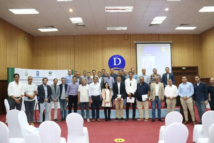 البيئة تنفذ برنامج لبناء قدرات العاملين بالمنشآت الفندقية بالبحر الأحمر وجنوب سيناء على ممارسات السياحة الخضراء 1 البيئة تنفذ برنامج لبناء قدرات العاملين بالمنشآت الفندقية بالبحر الأحمر وجنوب سيناء على ممارسات السياحة الخضراء