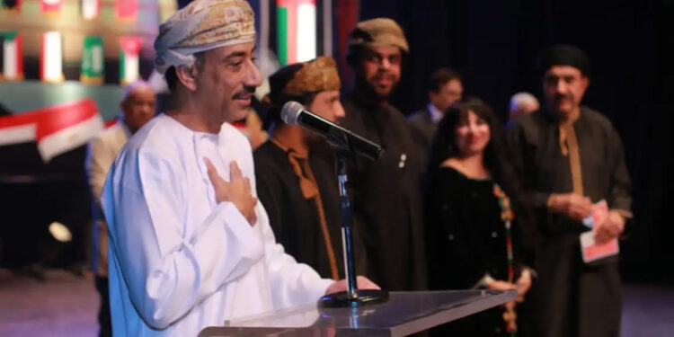 العرض العماني نال الإعجاب: تكريم سلطنة عمان في مهرجان مسرحي عربي بالقاهرة 1 العرض العماني نال الإعجاب: تكريم سلطنة عمان في مهرجان مسرحي عربي بالقاهرة
