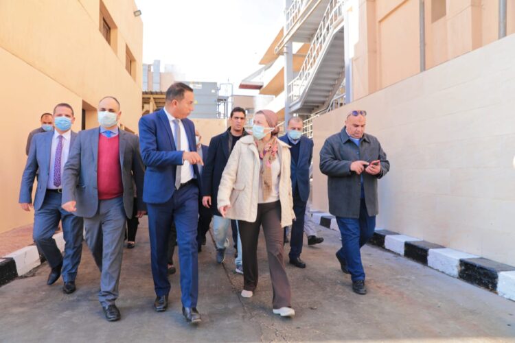 وزيرة البيئة تتفقد وحدة معالجة مياه الصرف الصناعي بشركة "دومتى" للصناعات الغذائية 1 وزيرة البيئة تتفقد وحدة معالجة مياه الصرف الصناعي بشركة “دومتى” للصناعات الغذائية