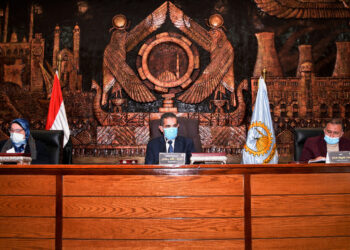 خلال الإجتماع الدوري لحياة كريمة. . محافظ الغربية يناقش موقف ٧٥١ مشروع في “حياة كريمة” بزفتى