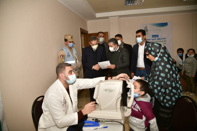 محافظ الغربية يتفقد القافلة الطبية “نور حياة” بطنطا