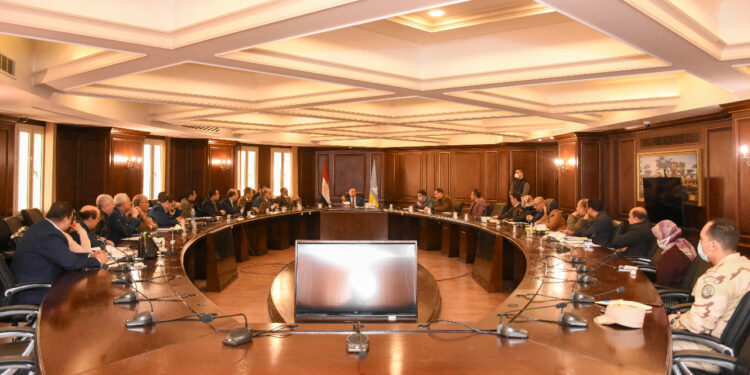 تنفيذا لتوجيهات رئيس الجمهورية بجعل مدينة الإسكندرية نموذج يحتذي به في منظومة النظافة محافظ الاسكندرية يتابع أليات منظومة إدارة التخلص الآمن من المخلفات بمحافظة الإسكندرية 1 تنفيذا لتوجيهات رئيس الجمهورية بجعل مدينة الإسكندرية نموذج يحتذي به في منظومة النظافة محافظ الاسكندرية يتابع أليات منظومة إدارة التخلص الآمن من المخلفات بمحافظة الإسكندرية