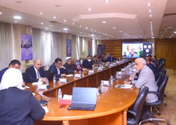 وزيرتا التضامن والبيئة يبحثان مع منظمات المجتمع المدني استعدادات المشاركة في مؤتمر التغير المناخي بشرم الشيخ