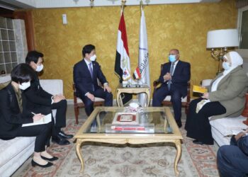 توقيع مذكرة تفاهم للتعاون الشامل بين  وزير النقل المصري ووزير الأراضي والبنية التحتية والنقل بجمهورية كوريا الجنوبية