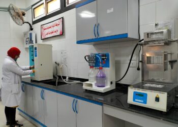 إستخدام جهاز ” كلدال ” الوارد من ألمانيا بمعامل الشركه الماليه والصناعيه المصريه بكفرالزيات .