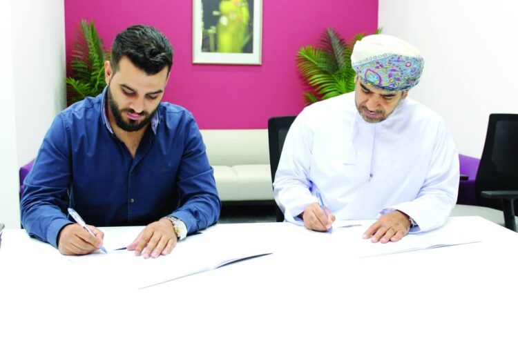سلطنة عمان تنجح في توطين مشروع صنع وتركيب المنتجات المعدنية 1 سلطنة عمان تنجح في توطين مشروع صنع وتركيب المنتجات المعدنية