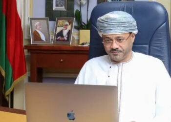وزير الخارجية العماني: سلطنة عمان تؤمن بالحوار والتفاوض لتسوية الأزمات