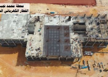 وزير النقل يتفقد أعمال تنفيذ الخط الأول من شبكة القطار الكهربائي السريع (العين السخنه/العلمين/ مطروح)  في المسافة من حلوان حتي العين السخنة