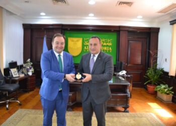 رئيس جامعة الإسكندرية يلتقى والمستشار العلمى لسفارة ألمانيا بالقاهرة ‎‎
