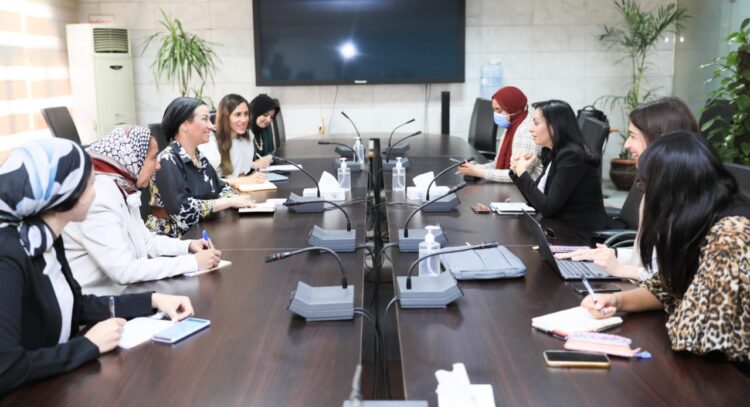 وزيرة البيئة  تبحث مع  رئيسة المجلس القومي للمرأة  مشاركة المرأة فى الاستعدادات والتحضير لمؤتمر تغير المناخ COP27