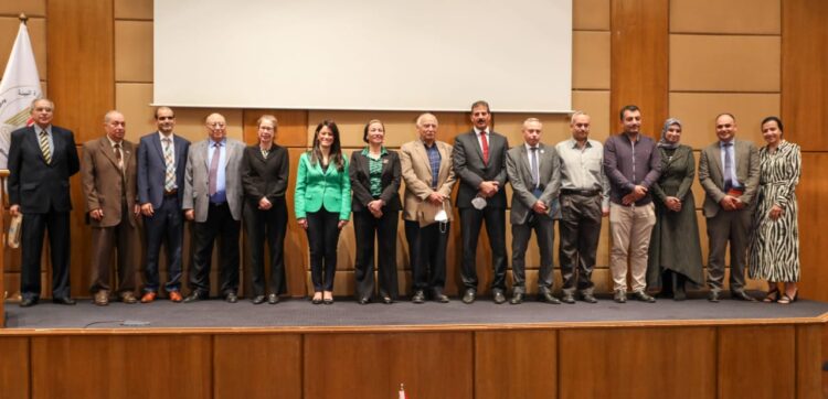 احتفالية  البيئة بنجاح  مشروع الإدارة المستدامة للملوثات العضوية