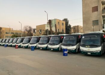 الوزير النقل يدشن المرحلة الأولي من خدمات نقل الركاب بمحافظة سوهاج