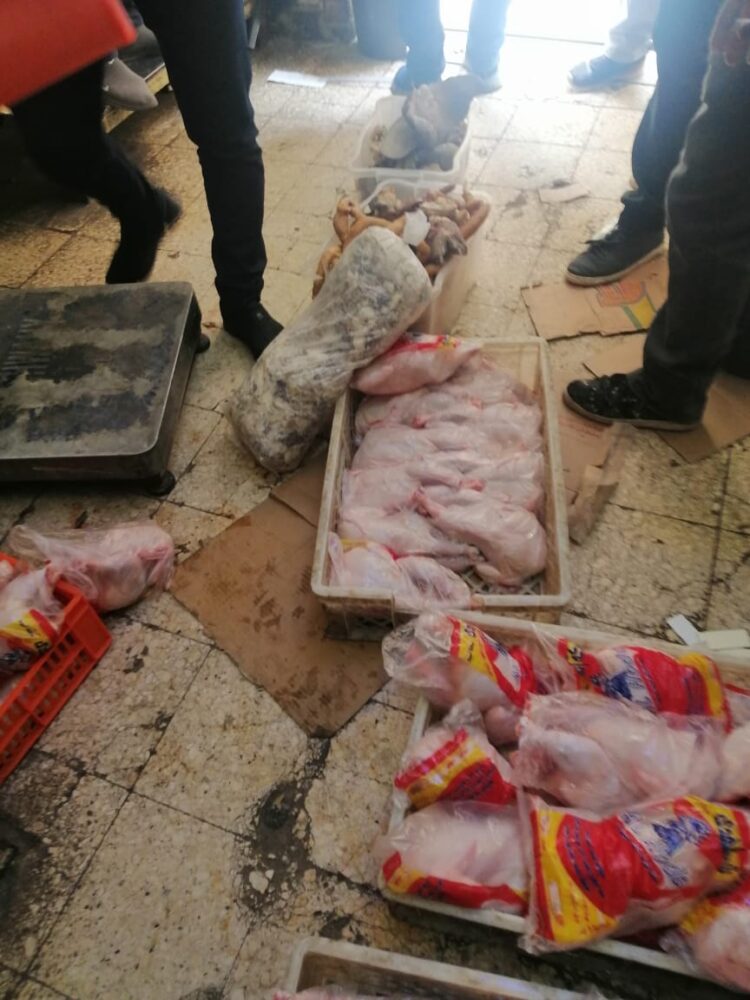 ضبط 26 طن و820 كيلو لحوم مذبوحة خارج المجازر ودواجن غير صالحة للاستهلاك 1 ضبط 26 طن و820 كيلو لحوم مذبوحة خارج المجازر ودواجن غير صالحة للاستهلاك