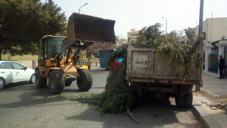 الشريف : رفع نحو 379 طن مخلفات وتراكمات وقمامة بنطاق أحياء الإسكندرية