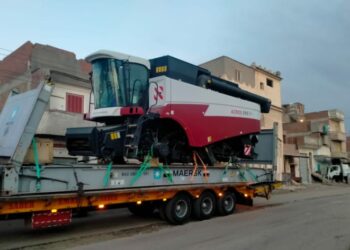 الزراعة : قطاع الميكنة والزراعة الآلية يشارك في حصاد القمح