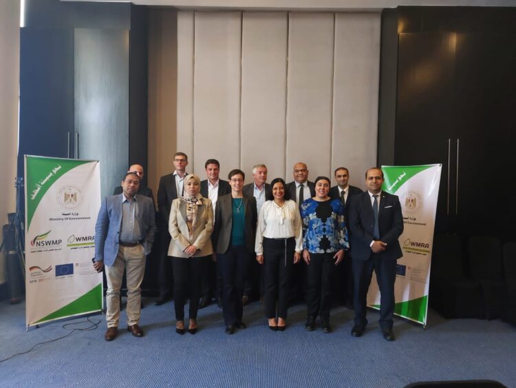 تنفيذ المرحلة الثانية من البرنامج الوطنى لإدارة المخلفات 1 تنفيذ المرحلة الثانية من البرنامج الوطنى لإدارة المخلفات