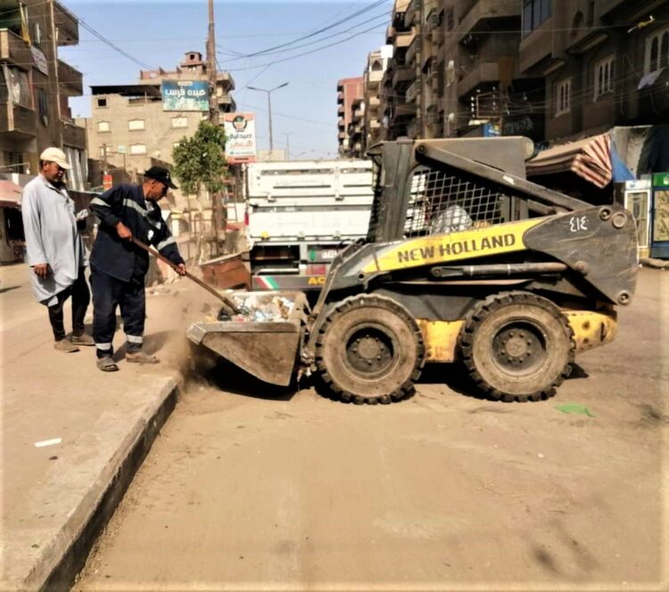 طارق رحمي يتابع حملات رفع القمامة "بسمنود والسنطة"