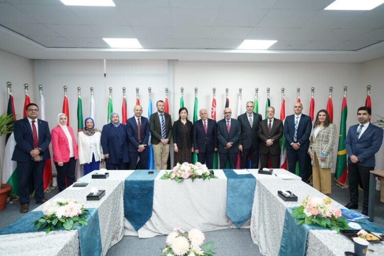وفد من جامعة «ساوثهامبتون» يزور كلية الطب بالأكاديمية بالعلمين الجديدة 1 وفد من جامعة «ساوثهامبتون» يزور كلية الطب بالأكاديمية بالعلمين الجديدة