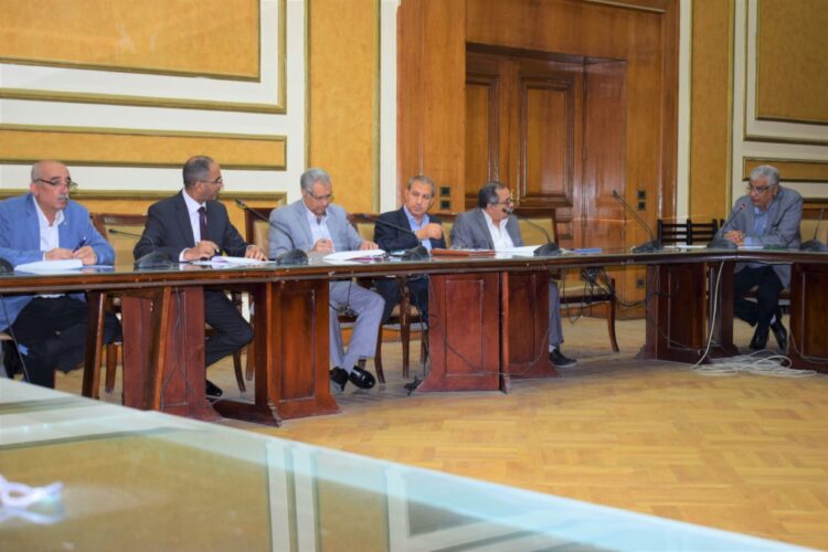 نائب وزير الإسكان للبنية الأساسية يترأس اجتماع اللجنة العليا لمتابعة مشروعات التعاون الدولى