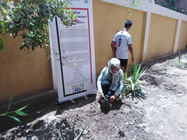 مسابقات فنية وحملات تشجير وتوعية بالتغيرات المناخية بالاقصر 1 مسابقات فنية وحملات تشجير وتوعية بالتغيرات المناخية بالاقصر
