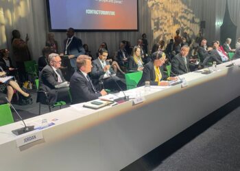 وزيرة البيئة تؤكد على دور الشباب فى رسم وتنفيذ التوجهات المستقبلية