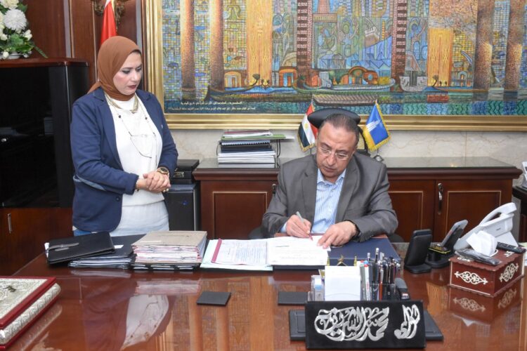 محافظ الإسكندرية يعتمد نتيجة الشهادة الاعدادية بالمحافظة للعام الدراسي 2022/2021 بنسبة نجاح 76,8 % 1 محافظ الإسكندرية يعتمد نتيجة الشهادة الاعدادية بالمحافظة للعام الدراسي 2022/2021 بنسبة نجاح 76,8 %