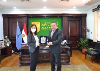 رئيس جامعة الإسكندرية يستقبل قنصل عام الصين بالاسكندرية