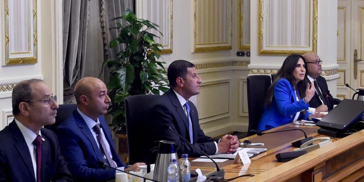 مساعد أول رئيس الوزراء تترأس اجتماع الوحدة الدائمة لحل مشكلات المستثمرين