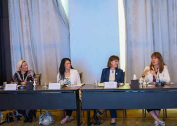 إطلاق برنامج “نُوَفِّي” للتمويل والاستثمارات فى مشروعات المناخ