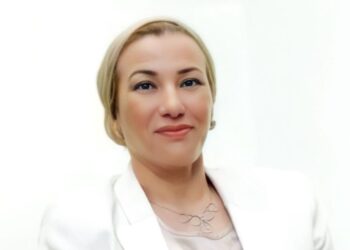 وزيرة البيئة : الانتهاء من أول حزمة لتمويل مشروعات الاستراتيجيه الوطنيه لتغير المناخ 2050