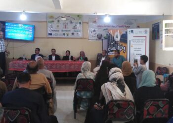 اهالى قرية اصفون بالاقصر يوقعون على ميثاق شرف التغيرات المناخية