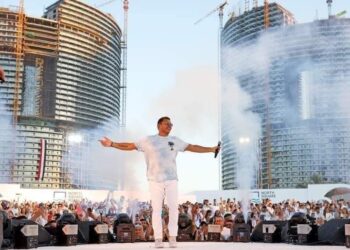 حفل عمرو دياب بالعلمين الجديدة سفه يتطلب حساب !!