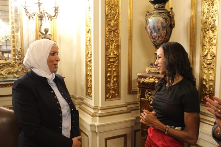 محافظ الإسكندرية يكرم البطلة بسنت حميدة الحاصلة علي الميداليتين الذهبيتين في دورة العاب البحر المتوسط وهران ٢٠٢٢ 1 محافظ الإسكندرية يكرم البطلة بسنت حميدة الحاصلة علي الميداليتين الذهبيتين في دورة العاب البحر المتوسط وهران ٢٠٢٢