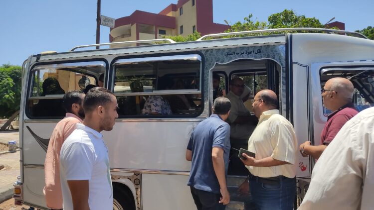 محافظ الإسكندرية يشدد على استمرار تكثيف الحملات الرقابية على المواقف ومحطات الوقود