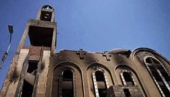 الكاتب الصحفى النائب محمود الشاذلى يتقدم بالعزاء للبابا تواضرس وأقباط بسيون فى ضحايا كنيسة إمبابه .