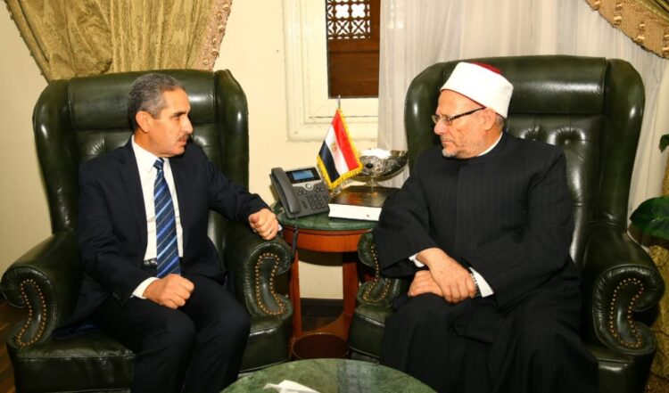 مفتي الجمهورية يستقبل محافظ الغربية لتهنئته على تجديد الثقة.. ويناقش مستجدات إنشاء فرع دار الإفتاء بمدينة طنطا 1 مفتي الجمهورية يستقبل محافظ الغربية لتهنئته على تجديد الثقة.. ويناقش مستجدات إنشاء فرع دار الإفتاء بمدينة طنطا